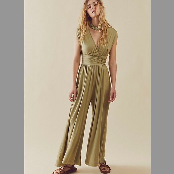 Free People Dani Convertible One-Piece Jumpsuit in New Olive XS NWT - Picture 1 of 2
